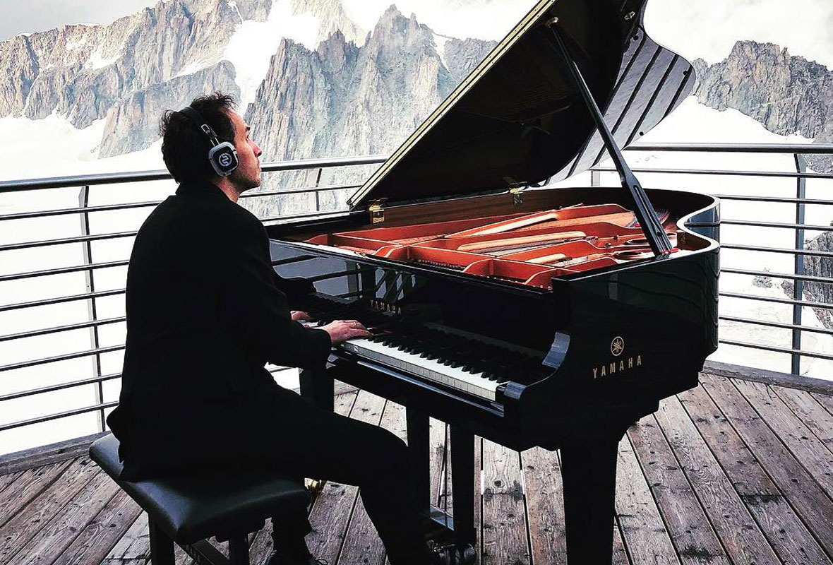 Silent concert Montblanc Yamaha Silent Concert op 4.000 meter met draadloze koptelefoons van Silentsystem