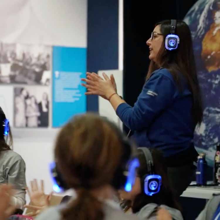 Educational workshop with Silentsystem wireless headphones